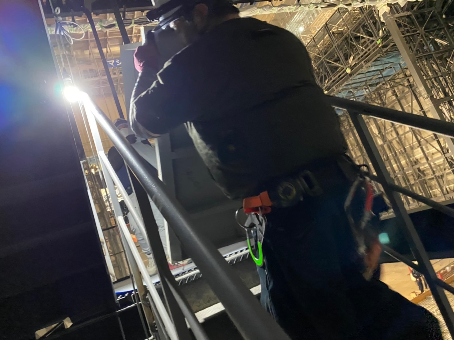 大阪・関西、荷揚げ手に職。求人アキレス。