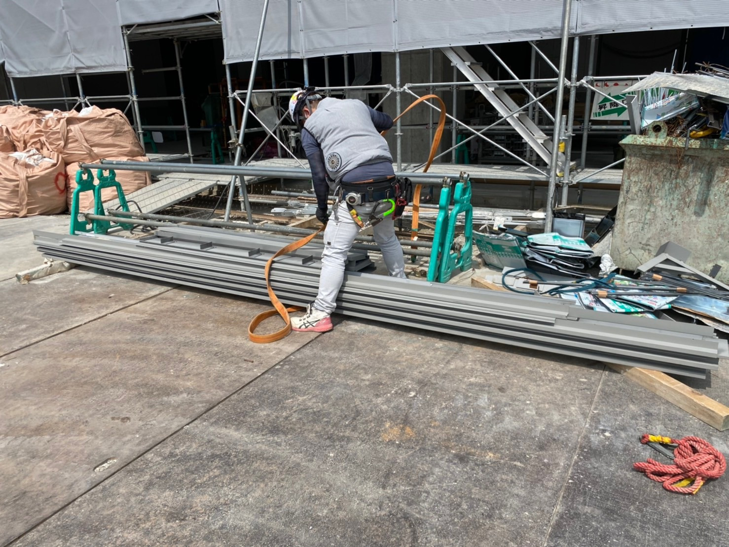 大阪・関西、荷揚げ手に職。求人AKIRESU