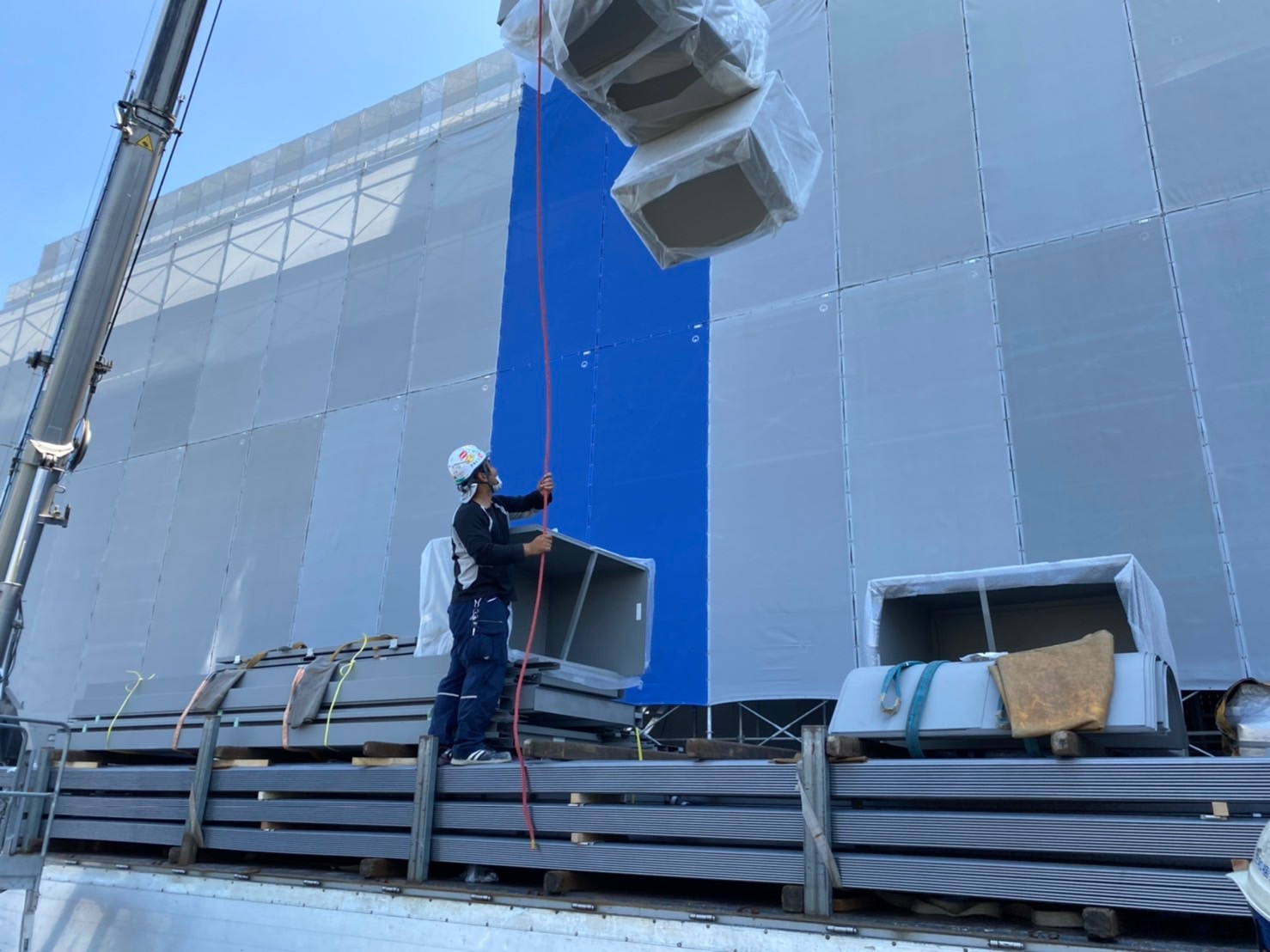 大阪・関西、荷揚げ手に職。求人アキレス。